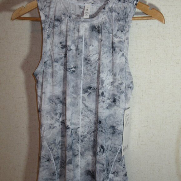 Lululemon Lightweight Jersey Tank Top - Picture 7 of 9